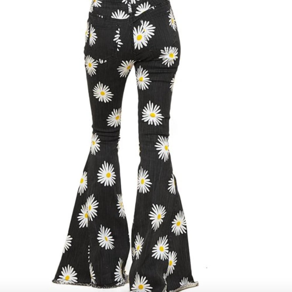 Daisy Print Fringe Bell Bottom Jeans - Picture 2 of 12